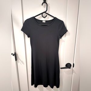 Aritzia Wilfred Dress